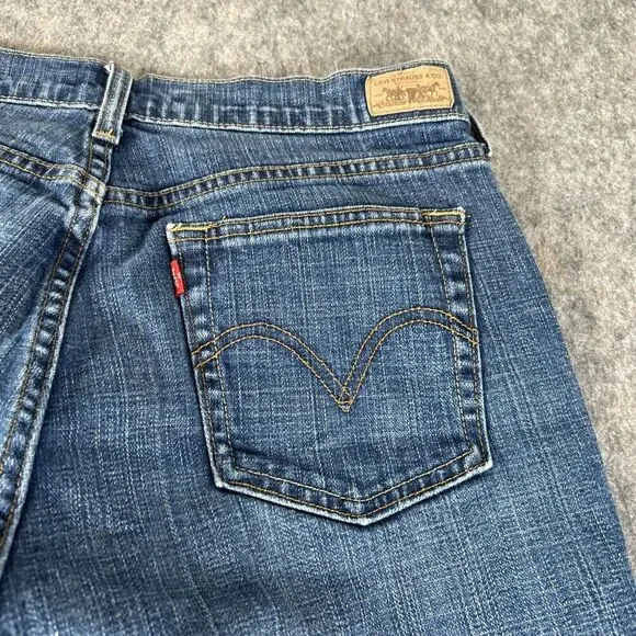 Levis 505 Straight Leg Jeans Womens 12M Blue Denim Mid Rise Zip Fly 5-Pockets - Picture 15 of 16